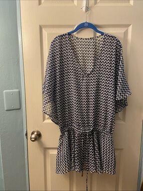 Swim cover Navy & White Chevron V-Neck Peplum Tunic